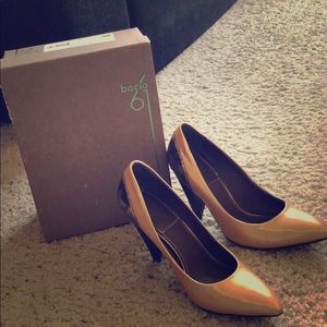 Great fashion pump to add to your closet !